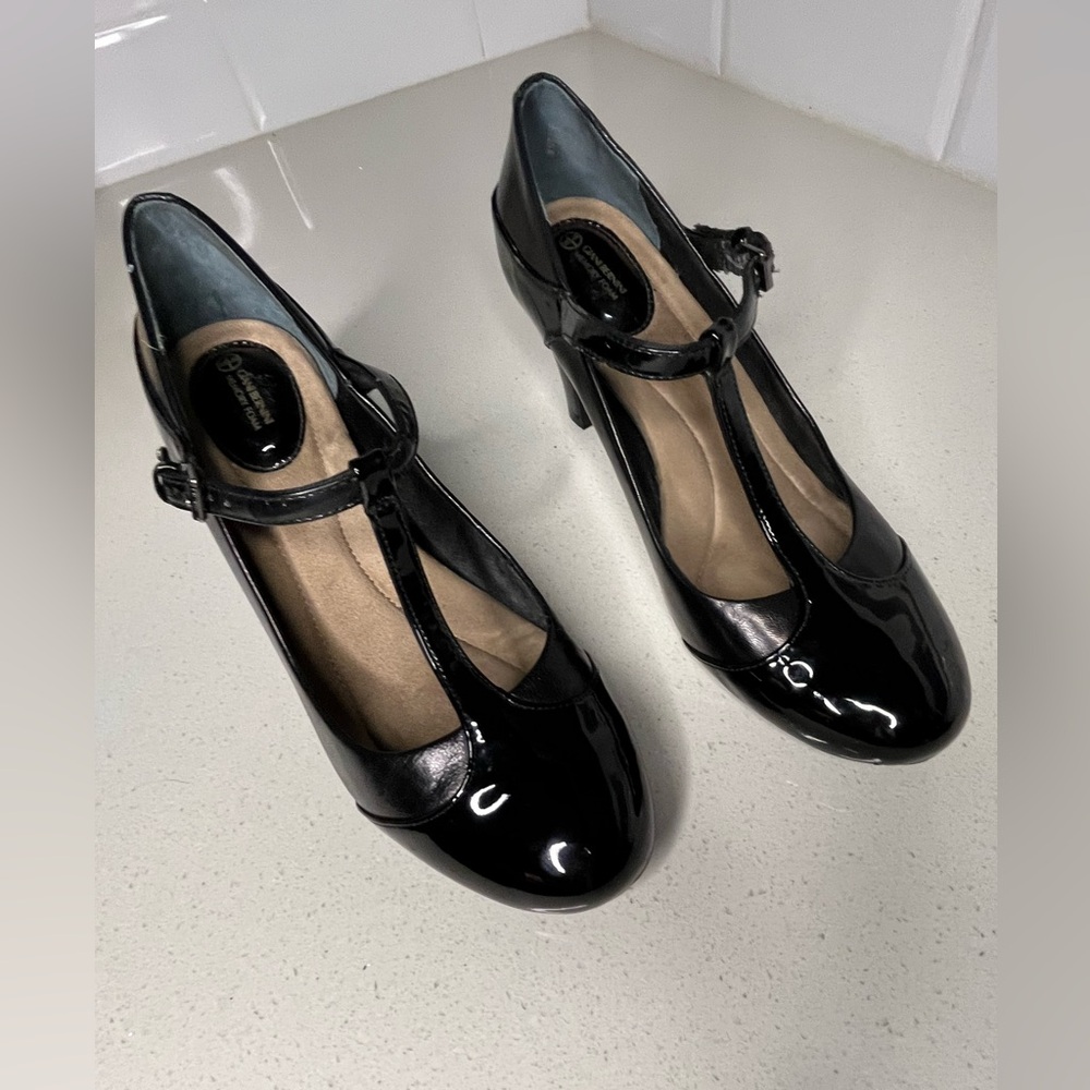 Giani Bernini Women’s Veniza Mary Jane’s T-strap black round toe heels size 9M